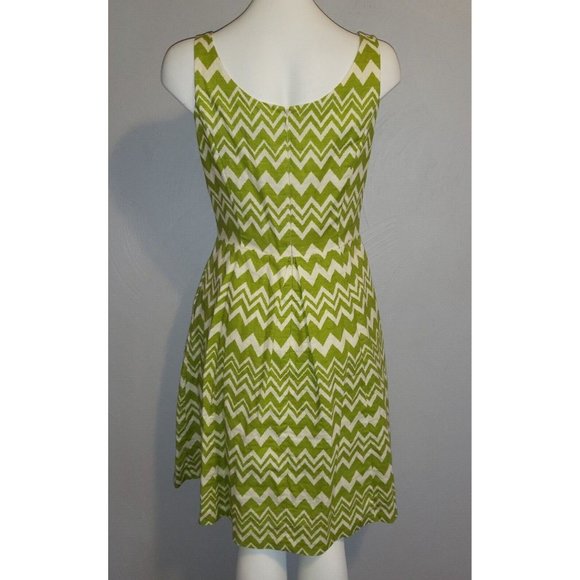 Jessica Howard, Chevron Green and White, Fit & Flare Dress, Size 10, Sleeveless - Picture 2 of 6